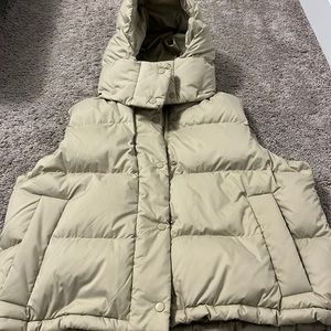 Lululemon puffer vest